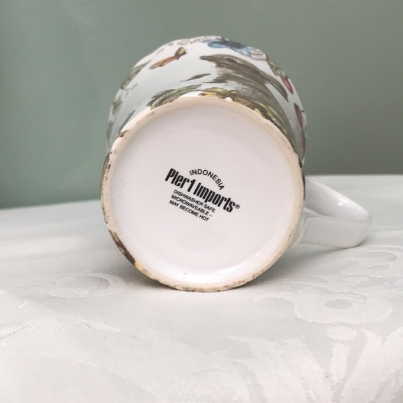 Pier 1 Imports: Four Piece Porcelain Sofie the Bunny Place Setting. - Picture 6 of 12